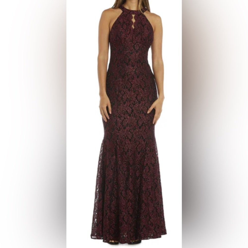 Elegant Burgundy Lace Evening Gown